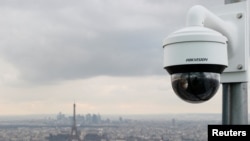 Французская полиция тестирует систему видеонаблюдения с использованием искусственного интеллекта в преддверии Олимпиады в Париже, 6 марта 2024 года