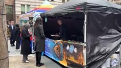 Супруги из Узбекистана готовят плов на улицах Лондона и мечтают открыть свой ресторан Супруги из Узбекистана готовят плов на улицах Лондона и мечтают открыть свой ресторан