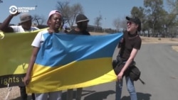 Саммит БРИКС: Путин обвиняет Запад, в Йоханнесбурге митинги против войны в Украине Саммит БРИКС: Путин обвиняет Запад, в Йоханнесбурге митинги против войны в Украине