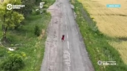 "Прилетает коптер с запиской "Иди за мной!" Рассказ Валерии, которую украинские военные вывели из-под обстрела при помощи дрона "Прилетает коптер с запиской "Иди за мной!" Рассказ Валерии, которую украинские военные вывели из-под обстрела при помощи дрона