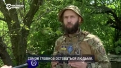 Украинские военные под Бахмутом рассказывают, как россияне сдаются в плен, не желая воевать:  Украинские военные под Бахмутом рассказывают, как россияне сдаются в плен, не желая воевать: