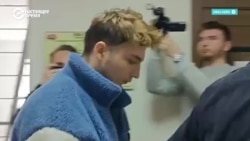 Арт-директору и администратору гей-бара грозит до 10 лет лишения свободы. Они фигуранты первого в России дела об "ЛГБТ-экстремизме"
 Арт-директору и администратору гей-бара грозит до 10 лет лишения свободы. Они фигуранты первого в России дела об "ЛГБТ-экстремизме"