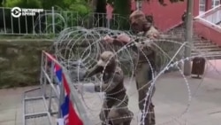 Почему в косовских протестах есть московский фактор и что Кремль взял на вооружение из Сербии 1990-х
 Почему в косовских протестах есть московский фактор и что Кремль взял на вооружение из Сербии 1990-х