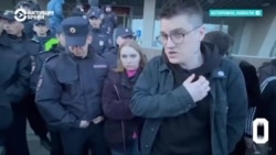 "Не надо говорить, что вы здесь самые пострадавшие": чиновники общаются с жителями затопленного Орска  "Не надо говорить, что вы здесь самые пострадавшие": чиновники общаются с жителями затопленного Орска