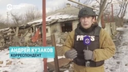 "Это не жизнь, ребята, это мучения!" Спецрепортаж о жизни Часова Яра: линия фронта проходит от города в двух километрах "Это не жизнь, ребята, это мучения!" Спецрепортаж о жизни Часова Яра: линия фронта проходит от города в двух километрах