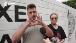 В Буэнос-Айресе полиция пыталась помешать нарисовать мурал Навального
 В Буэнос-Айресе полиция пыталась помешать нарисовать мурал Навального