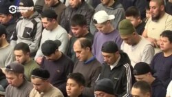 У мусульман всего мира начался священный месяц Рамадан – с 30-дневным запретом есть и пить от восхода до заката солнца У мусульман всего мира начался священный месяц Рамадан – с 30-дневным запретом есть и пить от восхода до заката солнца