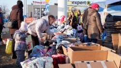 "Я говорила: ведь правительство России не сумасшедшие?!" Как украинцы уезжают от войны "Я говорила: ведь правительство России не сумасшедшие?!" Как украинцы уезжают от войны