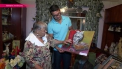 "Мне лежать некогда": 80-летняя художница закончила университет и рисует картины "Мне лежать некогда": 80-летняя художница закончила университет и рисует картины