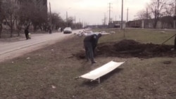 "Война 25-й день, а мы 11-й день в подвале". Как выживают люди в Мариуполе "Война 25-й день, а мы 11-й день в подвале". Как выживают люди в Мариуполе