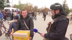 "Страшно, плохо. У нас четверо деток в подвале сидели". Рассказывают жители освобожденного от российской оккупации Лимана
 "Страшно, плохо. У нас четверо деток в подвале сидели". Рассказывают жители освобожденного от российской оккупации Лимана