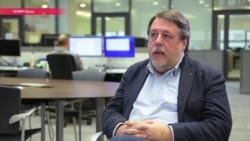 "Продажу девственности на кастинге в "Газпроме" снять невозможно". Режиссер Виталий Манский о своем фильме и борьбе за равноправие "Продажу девственности на кастинге в "Газпроме" снять невозможно". Режиссер Виталий Манский о своем фильме и борьбе за равноправие