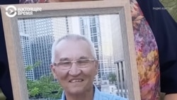 "Кричал: "Прекратите, казахи, не стреляйте друг в друга". В этот момент в него попали". Рассказ вдовы убитого в ходе протестов в Казахстане "Кричал: "Прекратите, казахи, не стреляйте друг в друга". В этот момент в него попали". Рассказ вдовы убитого в ходе протестов в Казахстане