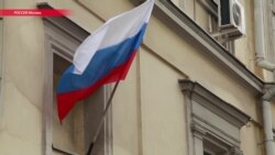 Суд отправил под домашний арест школьника за нападение на полицейского 12 июня Суд отправил под домашний арест школьника за нападение на полицейского 12 июня