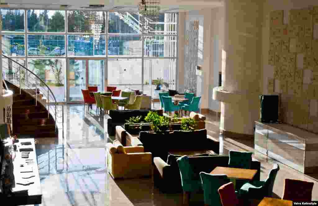 Спа-отель Sea Life раньше часто посещали россияне. Но сейчас основные постояльцы отеля – туристы из Западной Европы 