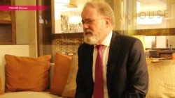 "Запад слишком высокомерен, наши советы были плохими". Экономист Уильям Истерли о провале реформ девяностых "Запад слишком высокомерен, наши советы были плохими". Экономист Уильям Истерли о провале реформ девяностых