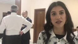 Мать обвиняемой в контрабанде наркотиков Наамы Иссахар: "Умоляю президента Путина" Мать обвиняемой в контрабанде наркотиков Наамы Иссахар: "Умоляю президента Путина"