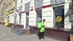 Что происходит с бизнесом "на каникулах" в России Что происходит с бизнесом "на каникулах" в России