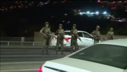 Турецкие военные перекрыли движение по мостам через Босфор Турецкие военные перекрыли движение по мостам через Босфор