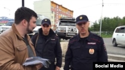 Задержание Георгия Албурова в Магадане 19 июня 2015 года