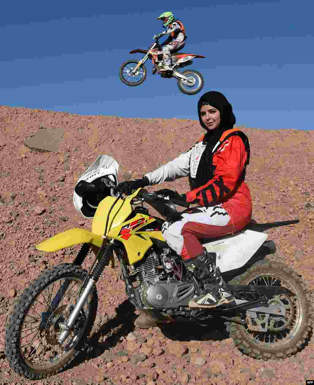 На фото – сама Камелия во время одной из своих тренировок по мотокроссу