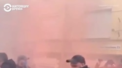 "Национальный корпус" устроил акцию с файерами возле офиса партии Медведчука "Национальный корпус" устроил акцию с файерами возле офиса партии Медведчука