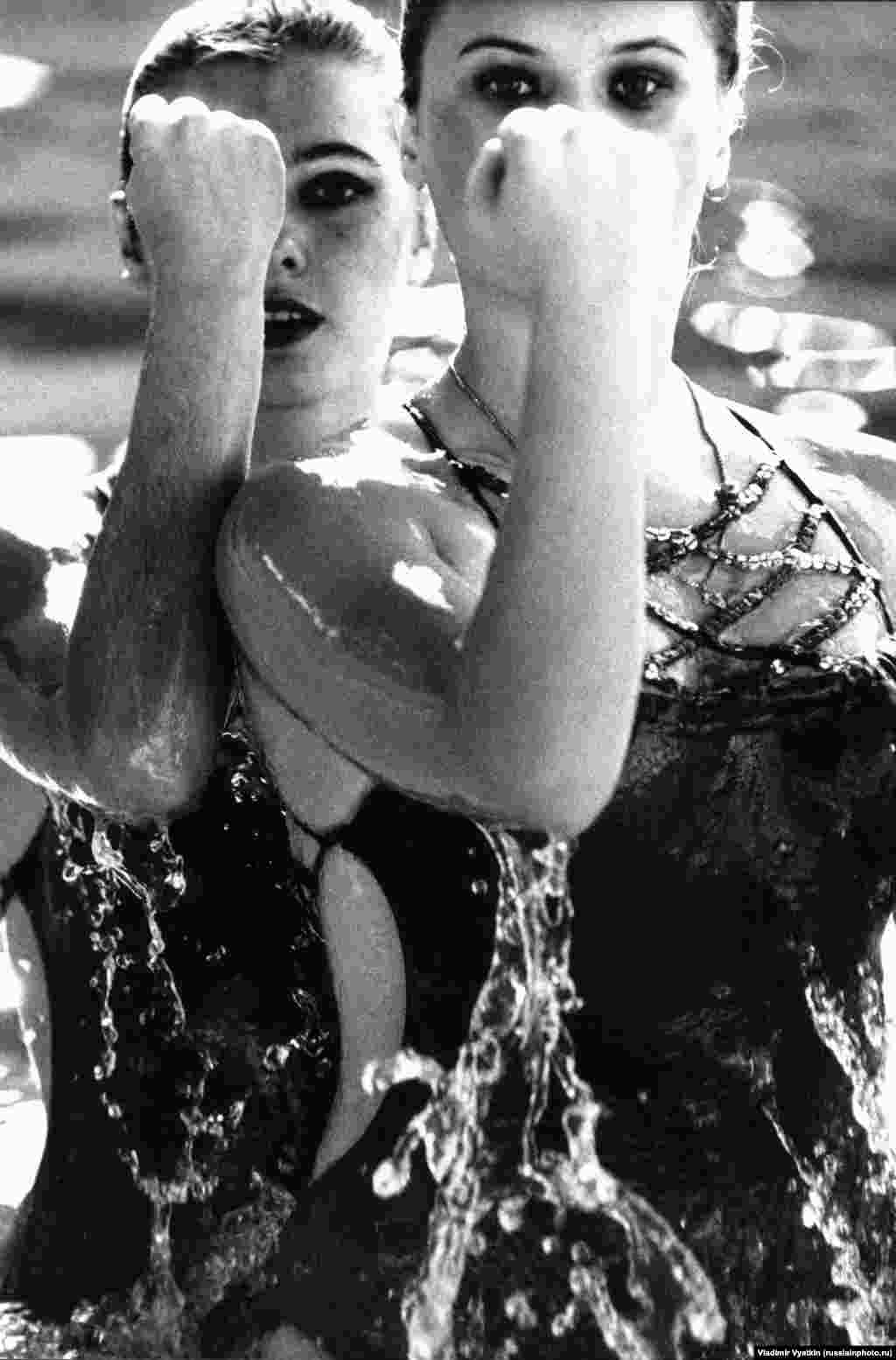 “Дуэт” – портрет пловчих-синхронисток