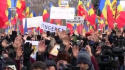 Многотысячный антиправительственный протест в Кишиневе Многотысячный антиправительственный протест в Кишиневе