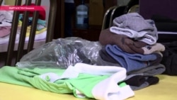 Одежная "лавка добра" по-бишкекски: как одеть ребенка совершенно бесплатно Одежная "лавка добра" по-бишкекски: как одеть ребенка совершенно бесплатно