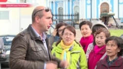 Петербург захватили китайские гиды-нелегалы Петербург захватили китайские гиды-нелегалы