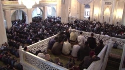 Вооруженную атаку в Новой Зеландии осудили во многих мечетях мира Вооруженную атаку в Новой Зеландии осудили во многих мечетях мира