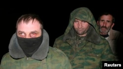 Украинские пленные в "ЛНР" во время обмена в феврале 2015 года