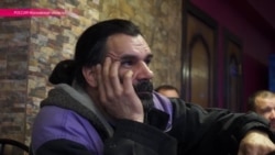 Дальнобойщики смотрят послание Путина Федеральному собранию Дальнобойщики смотрят послание Путина Федеральному собранию