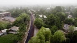 В Таджикистане люди строят своими силами автодорогу между селами. Властям это выгодно: не надо тратить деньги из бюджета В Таджикистане люди строят своими силами автодорогу между селами. Властям это выгодно: не надо тратить деньги из бюджета