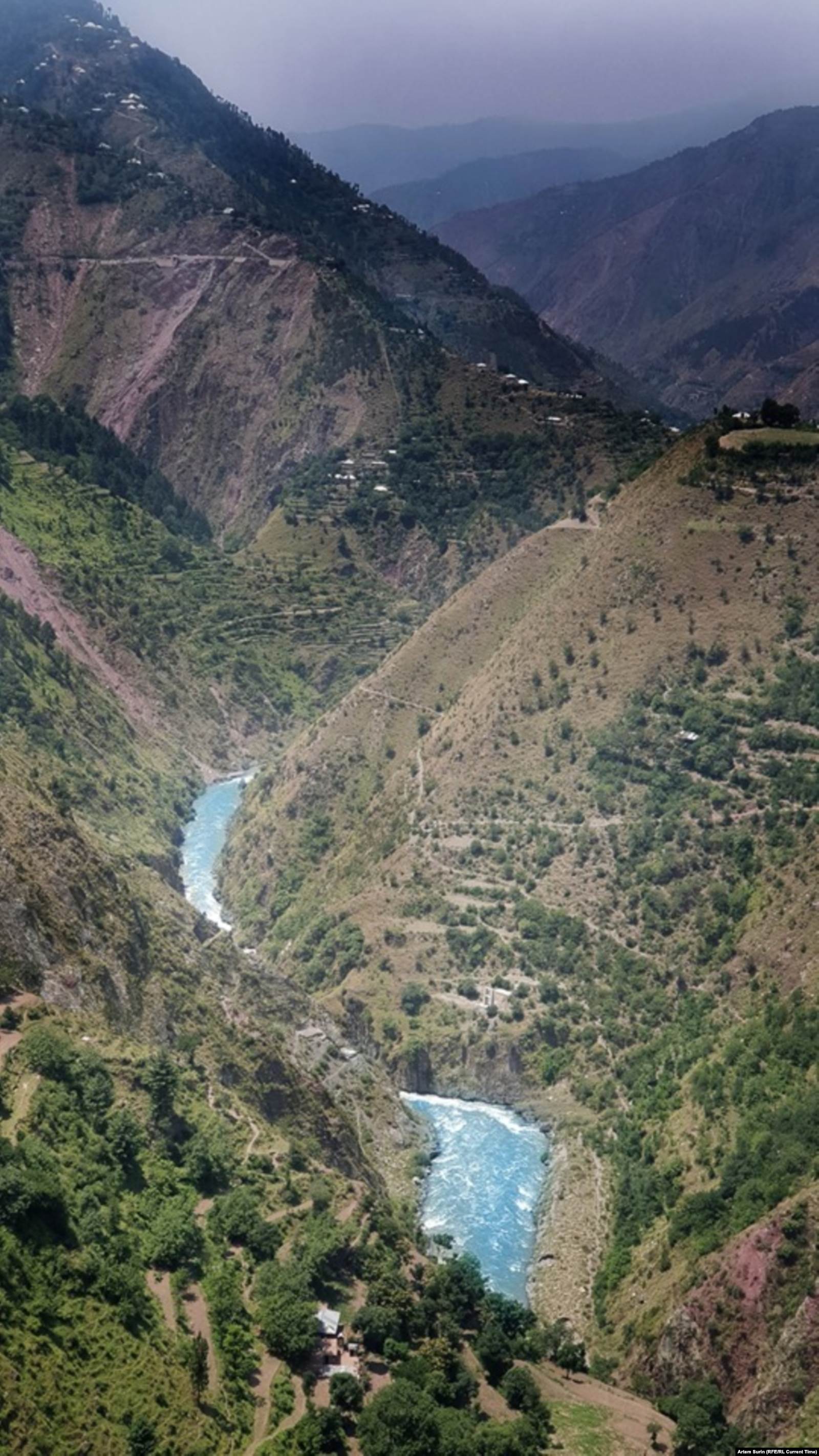 Фото: личная страница Артемия Сурина в Facebook