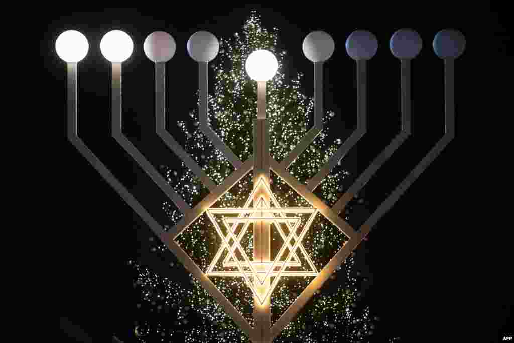 Праздник берет свое начало в 164 году до нашей эры, когда еврейский военачальник смог одержать победу над греками в период греко-сирийских войн