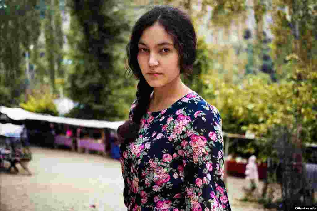 Узбечка из Кыргызстана, фотопроект "Атлас красоты" (Atlas of Beauty) Микаэлы Норок (Mihaela Noroc) 