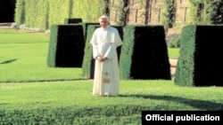 Папа Бенедикт XVI в Кастель Гандольфо, фото Spiegel