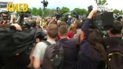 Возвращение на родину. Они были на одной войне, но встретили их по-разному Возвращение на родину. Они были на одной войне, но встретили их по-разному