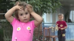 Как власти Грузии возвращают детей боевиков после разгрома "Исламского государства" Как власти Грузии возвращают детей боевиков после разгрома "Исламского государства"