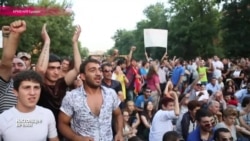 Десятый день "электропротестов" на проспекте Баграмяна в Ереване Десятый день "электропротестов" на проспекте Баграмяна в Ереване