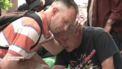 "Уехал на выходные и был убит": геи Нью-Йорка скорбят о погибшем в Орландо враче "Уехал на выходные и был убит": геи Нью-Йорка скорбят о погибшем в Орландо враче