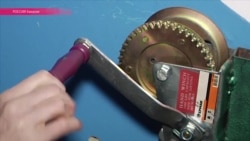 Мюнхаузены на колясках сами вытаскивают себя из подъездов Мюнхаузены на колясках сами вытаскивают себя из подъездов