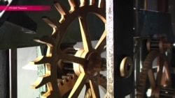 Старинные часы пока еще идут Старинные часы пока еще идут