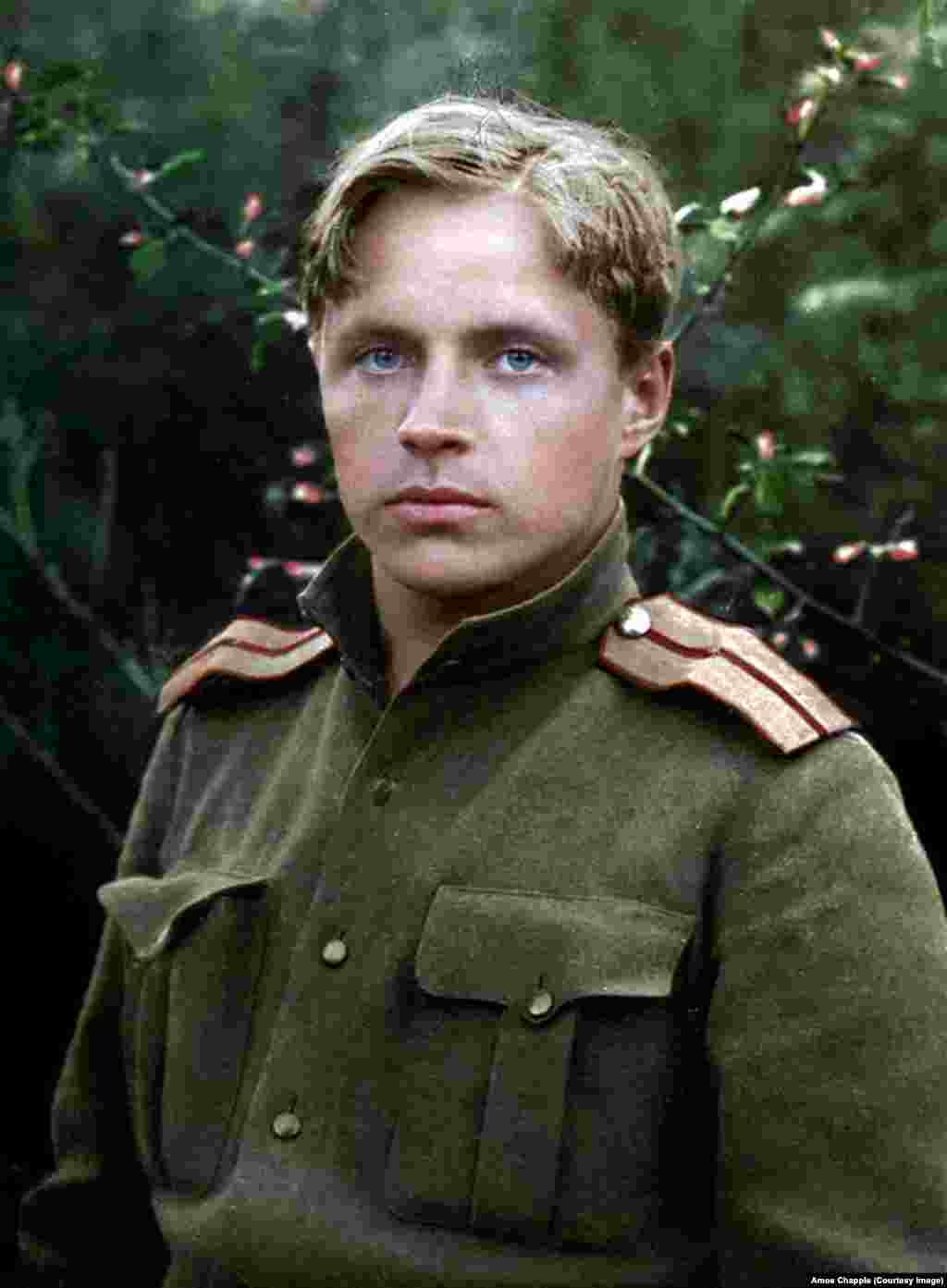 На фото – неизвестный российский прапорщик времен Первой мировой войны