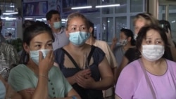 "Мы не от карантина, мы просто с голоду умрем": протесты торговцев рынка в Нур-Султане "Мы не от карантина, мы просто с голоду умрем": протесты торговцев рынка в Нур-Султане