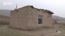 Глинобитная хижина Нигины: как живут в таджикской глубинке люди за чертой бедности Глинобитная хижина Нигины: как живут в таджикской глубинке люди за чертой бедности