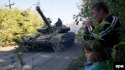 Луганск, 3 октября 2015