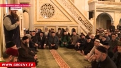 "Любыми угрозами в адрес журналистов нельзя пренебрегать". Как "Новая газета" будет защищать своих журналистов после угроз из Чечни "Любыми угрозами в адрес журналистов нельзя пренебрегать". Как "Новая газета" будет защищать своих журналистов после угроз из Чечни