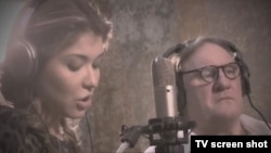 Гульнара Каримова записывает песню с Жераром Депардье